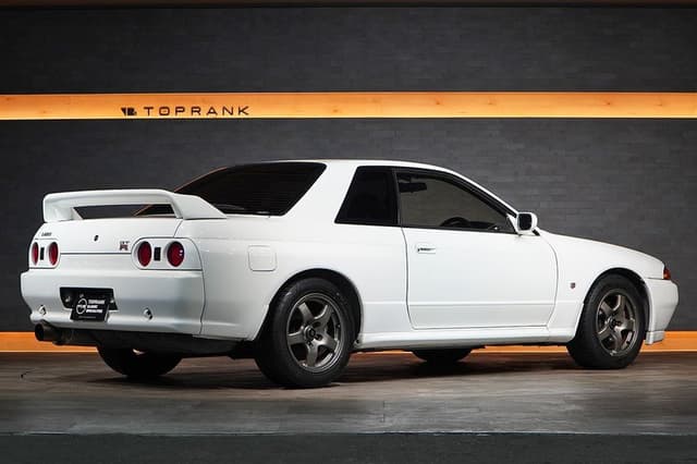 1993 Nissan Skyline JDM car for sale — photo 9 of 25