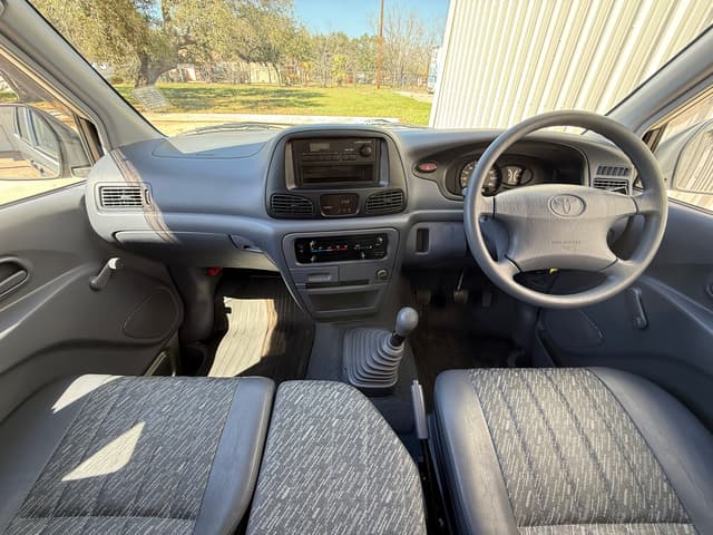 2000 Toyota Townace JDM car for sale — photo 15 of 20