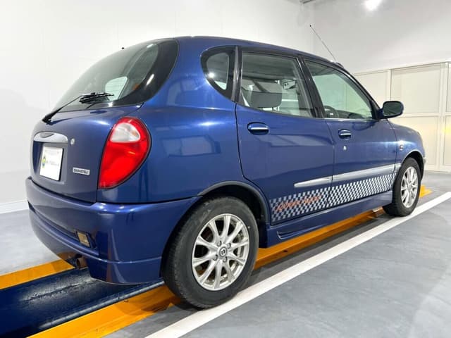 1998 Daihatsu JDM car for sale — photo 5 of 25