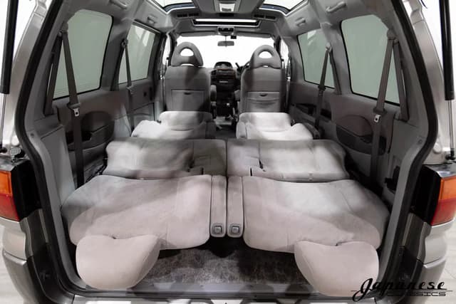 1999 Mitsubishi Delica JDM car for sale — photo 22 of 25