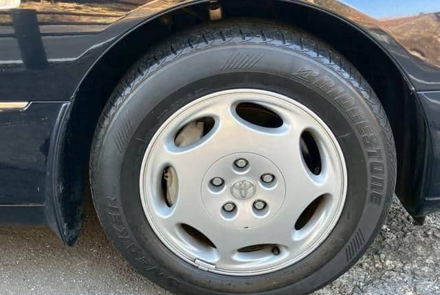 2002 Toyota Celsior JDM car for sale — photo 15 of 20