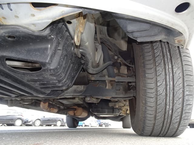 1999 Toyota Regius JDM car for sale — photo 14 of 25