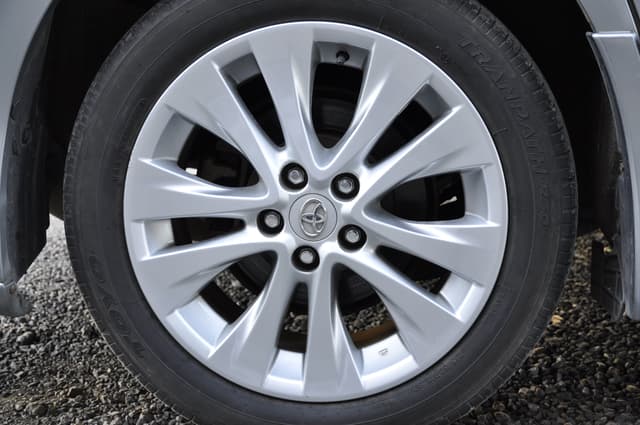 2008 Toyota Alphard JDM car for sale — photo 4 of 25