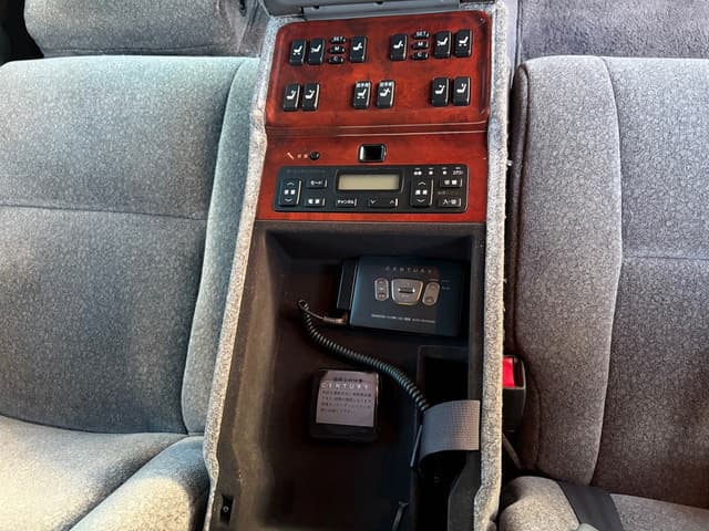 1997 Toyota Century JDM car for sale — photo 18 of 21
