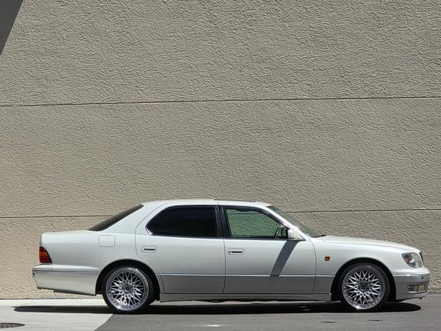1999 Toyota Celsior JDM car for sale — photo 21 of 25
