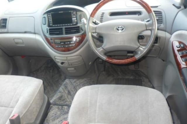 2000 Toyota Estima JDM car for sale — photo 3 of 5