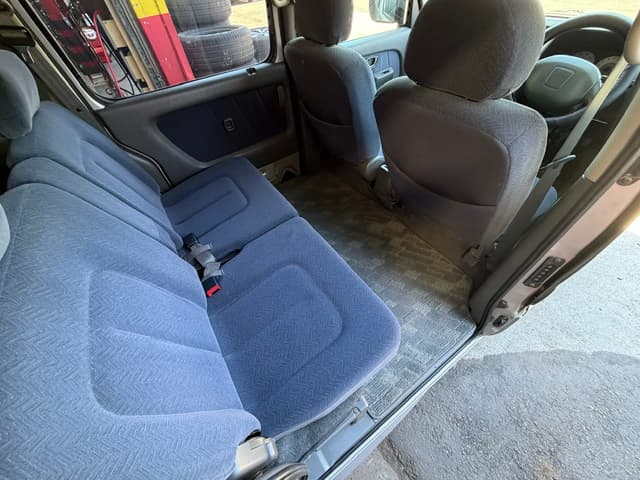 2001 Suzuki Every JDM car for sale — photo 22 of 25