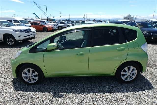 2011 Honda Fit JDM car for sale — photo 6 of 25
