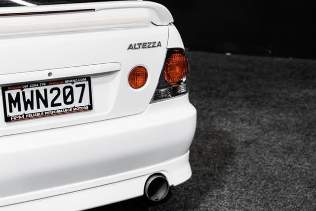 1999 Toyota Altezza JDM car for sale — photo 10 of 10