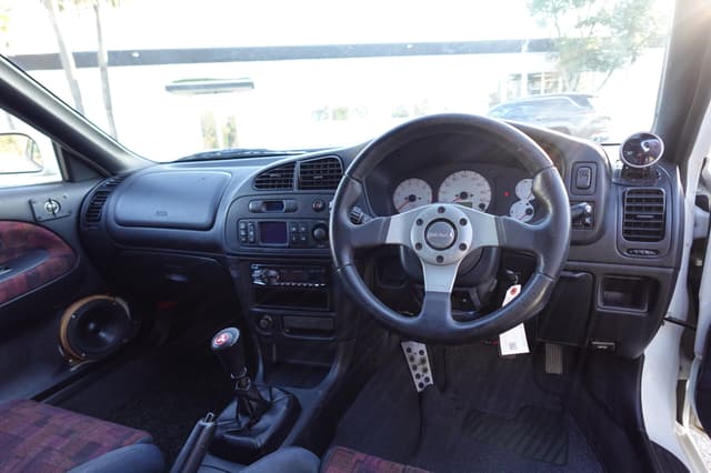 1996 Mitsubishi Lancer Evolution JDM car for sale — photo 2 of 18