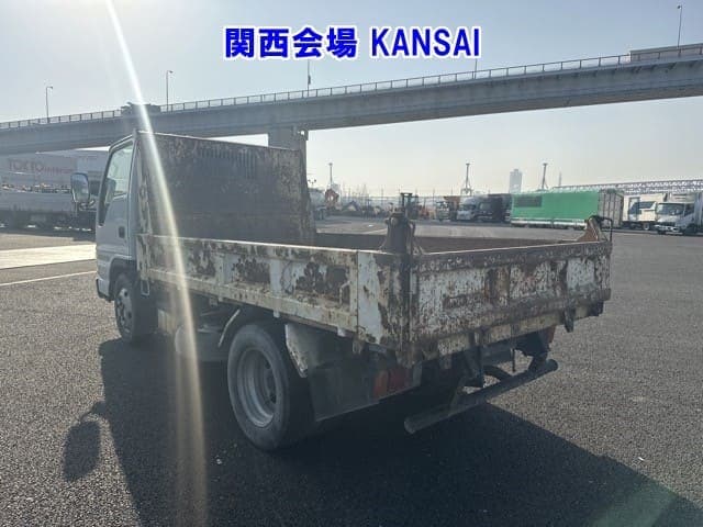 2005 Isuzu Elf JDM car for sale — photo 2 of 8