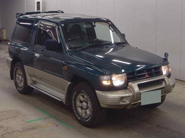 1997 Mitsubishi Pajero JDM car for sale — photo 4 of 5