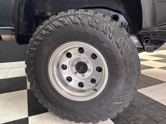 1999 Toyota Hilux JDM car for sale — photo 13 of 25