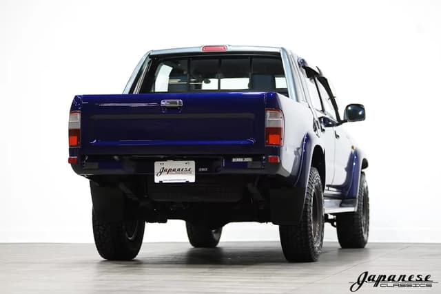 1997 Toyota Hilux JDM car for sale — photo 8 of 25