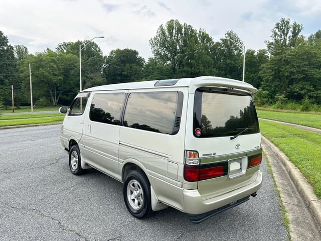 1999 Toyota HiAce JDM car for sale — photo 7 of 20