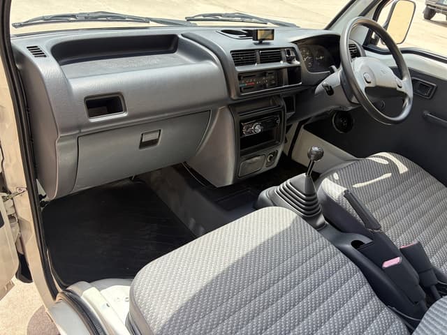 1999 Daihatsu Hijet JDM car for sale — photo 14 of 18