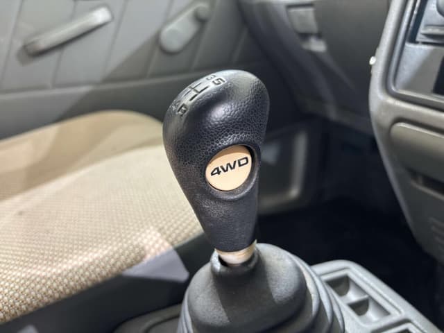 1998 Suzuki Every JDM car for sale — photo 16 of 25