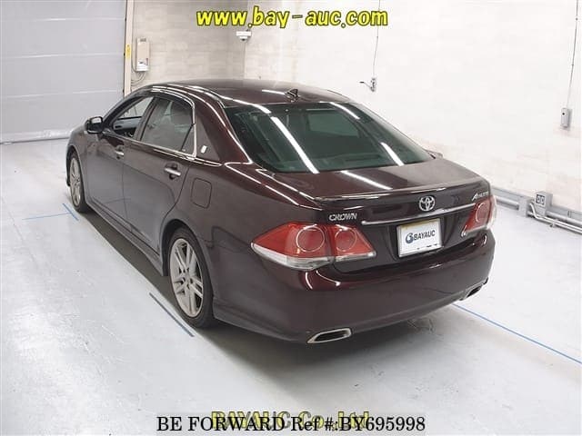 2010 Toyota Crown JDM car for sale — photo 2 of 4