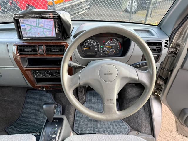 2000 Mitsubishi Town Box JDM car for sale — photo 19 of 25