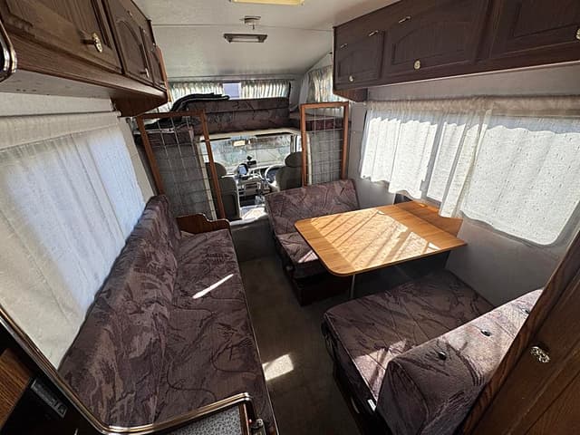 1995 Isuzu Elf JDM car for sale — photo 14 of 25