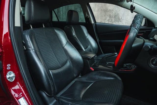 2008 Mazda Atenza JDM car for sale — photo 9 of 17