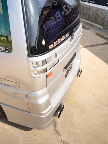 1998 Nissan Elgrand JDM car for sale — photo 14 of 25
