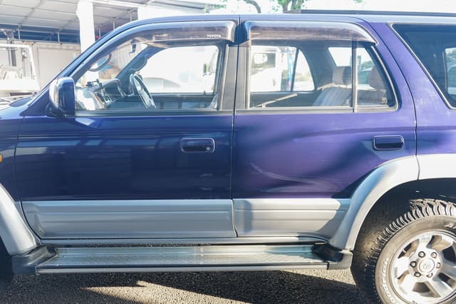 1996 Toyota Hilux Surf JDM car for sale — photo 6 of 20