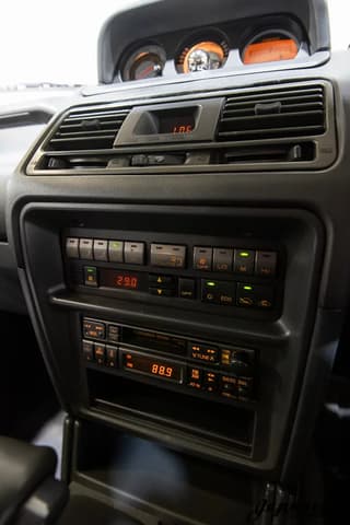 1993 Mitsubishi Pajero JDM car for sale — photo 11 of 25