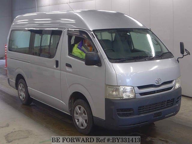 2010 Toyota HiAce JDM car for sale — photo 4 of 6