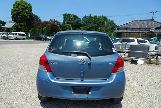 2008 Toyota Vitz JDM car for sale — photo 4 of 25