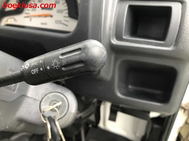 1991 Mitsubishi Minicab JDM car for sale — photo 17 of 24