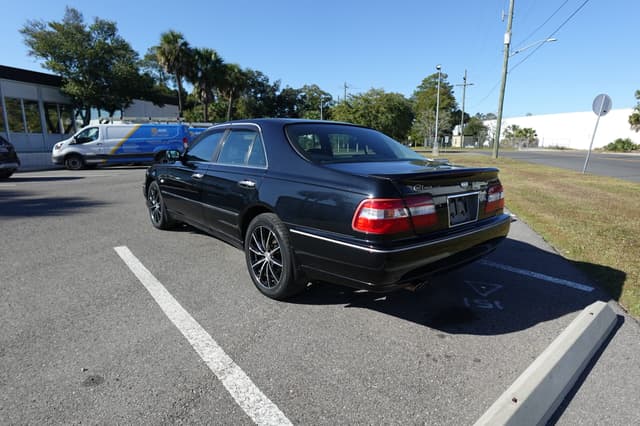 1997 Nissan Cima JDM car for sale — photo 9 of 18