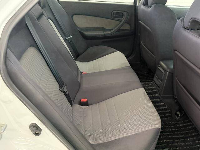 1998 Nissan Skyline JDM car for sale — photo 12 of 17