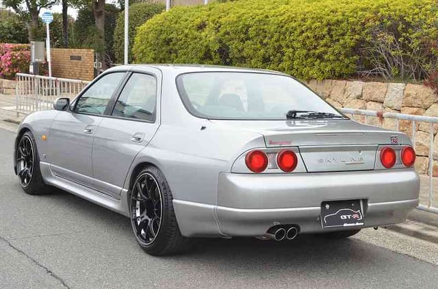 1998 Subaru Impreza JDM car for sale — photo 4 of 11