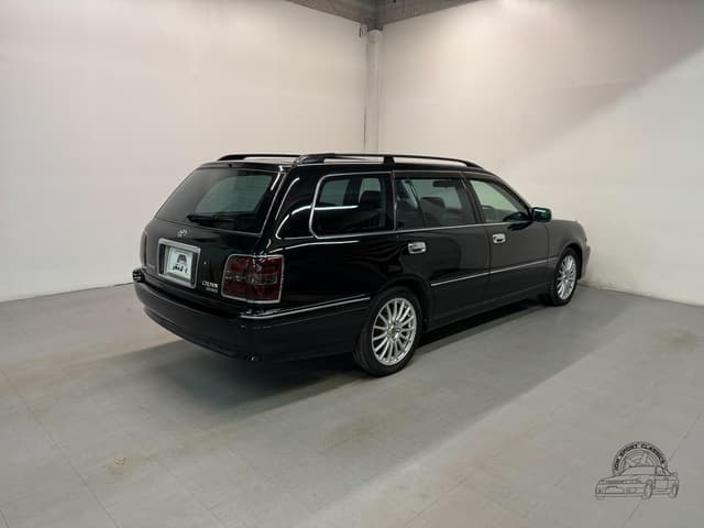 2000 Toyota Crown JDM car for sale — photo 13 of 25