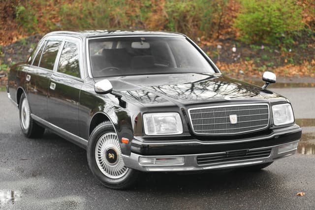 1997 Toyota Century JDM car for sale — photo 2 of 25