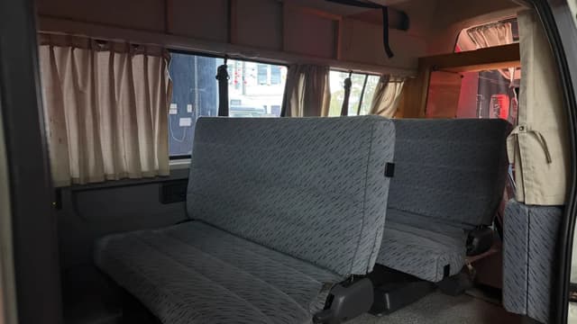 1995 Toyota HiAce JDM car for sale — photo 7 of 25