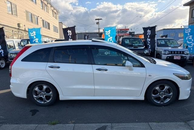 2007 Honda Stream JDM car for sale — photo 7 of 25