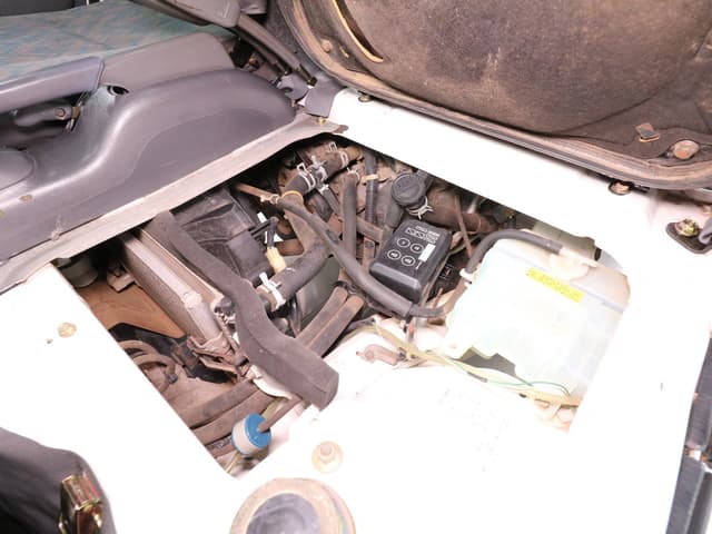 1998 Daihatsu Hijet JDM car for sale — photo 19 of 25