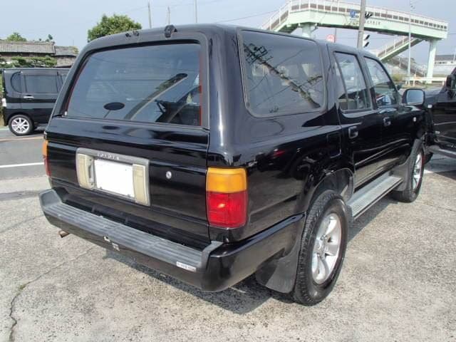 1991 Toyota Hilux Surf JDM car for sale — photo 2 of 5