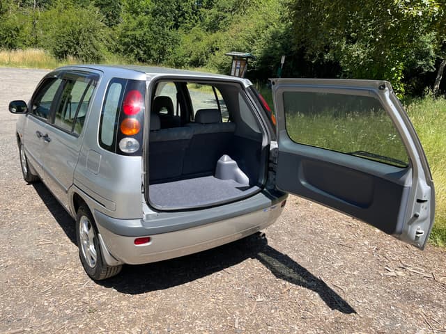 1998 Toyota Raum JDM car for sale — photo 18 of 18