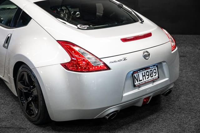 2010 Nissan Fairlady Z JDM car for sale — photo 5 of 20