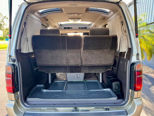 1994 Toyota HiAce JDM car for sale — photo 18 of 19