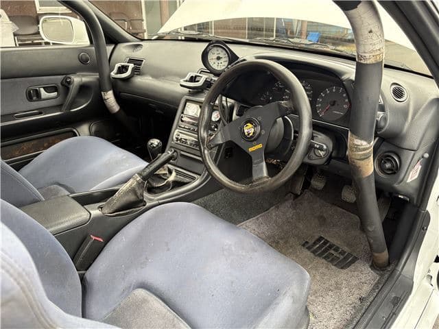 1994 Nissan Skyline JDM car for sale — photo 9 of 23