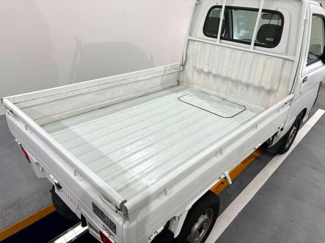 1997 Daihatsu Hijet JDM car for sale — photo 5 of 23