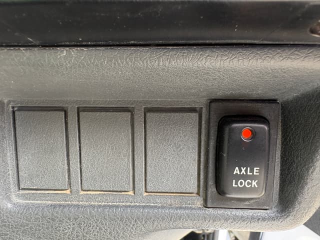1992 Suzuki Carry JDM car for sale — photo 18 of 25