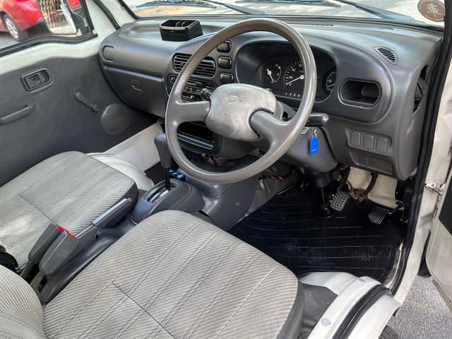 1997 Daihatsu Hijet JDM car for sale — photo 11 of 18