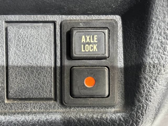 1996 Suzuki Carry JDM car for sale — photo 11 of 25