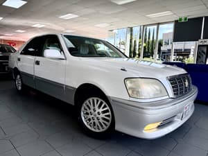 2000 Toyota Crown JDM car for sale