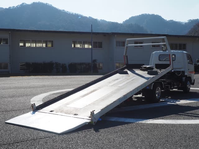 1991 Isuzu Elf JDM car for sale — photo 2 of 24
